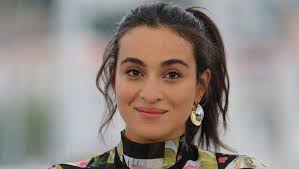Camélia jordana , de son vrai nom camélia jordana aliouane , née le 15 septembre 1992 à toulon dans le var. Raciste Idiote Abrutie Camelia Jordana Vivement Attaquee Apres Une Declaration Sur Les Hommes Blancs Ladepeche Fr