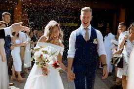 We offer a collection of affordable vancouver wedding flowers for that special day. A List Of Florists For Your Wedding In Greater Vancouver Squamish