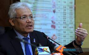 Dato' seri hamzah bin zainudin (born 12 march 1957) is a malaysian politician and is the member of the parliament of malaysia for the larut constituency in perak. Bernama Hamzah Zainudin Tests Positive For Covid 19