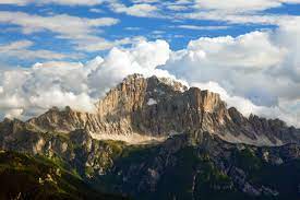 We did not find results for: Dolomiten Hohenweg 1 Etappen Hohenmeter Weitere Infos
