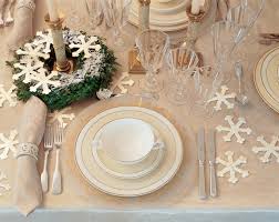 How To Host A Winter Wedding With A Holiday Or Christmas Theme