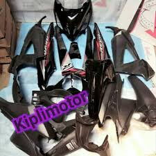 Cat body revo lama dengan warna yg cukup unik, membuat mata terpesona. Cover Body Full Set Honda Revo Lama Ramping Shopee Indonesia