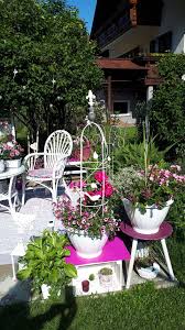 Anfang Juni 2020 Eine Seltene Sonnenstunde Im Garten In 2020 Sommerblumen Garten Blumen