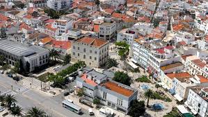 The main districts are the mainland, greater lagos and the islands. Lagos Lobt Lokale Gemeinde Fur Die Bekampfung Der Pandemie Algarve Guide