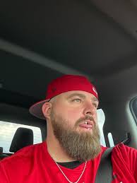 WORKED THE LEGS TODAY 🔥🔥 simple session but pushed hard w/ 4 exercises, 5  working sets each, 10-20 reps per and keeping the weight as heavy as I can  with good form