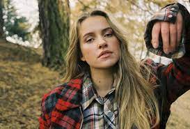 Skaar & depresno] e g#m the curtains fall to empty crowds a am no one to make a sound. Pulsen Musikk Mot Toppen I Rekordtempo