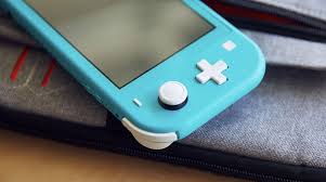 Hazte Con La Nueva Nintendo Switch Lite Por Menos De 200 Euros En Amazon Y Fnac Con Envio Gratis En 2020 Nintendo Consola Cupones