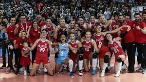 Corona virüsü salgını nedeniyle 2021 yılına ertelenen olimpiyatlarda mücadele edecek olan a milli kadın voleybol takımı'nın maç programı belli oldu. A Milli Kadin Voleybol Takimi Finalde