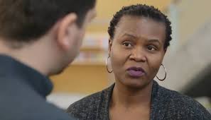 Devoir parler « québécois » pour décrocher un emploi