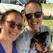 Lauren Aaron (@LaurenA_says)