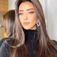 رضوى الشربيني أعربت في الحلقة عن استيائها الشديد من الشائعة التي تطالتها كل فترة حيث قاموا بتزويجها افتراضيا أكثر من 13 مرة. Ù„Ø£ ÙŠØ¹Ù†ÙŠ Ù„Ø£ Ø±Ø¶ÙˆÙ‰ Ø§Ù„Ø´Ø±Ø¨ÙŠÙ†ÙŠ ØªØ´Ø¬Ø¹ Ø§Ù„ÙØªÙŠØ§Øª Ø¹Ù„Ù‰ ÙØ¶Ø­ Ø§Ù„Ù…ØªØ­Ø±Ø´ Vogue Arabia