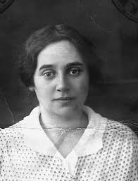 Jenny Heymann (1890-1996). Lebensstationen einer jüdischen Lehrerin mit  bildu ngsgeschichtlichen Streifzügen durch Württember