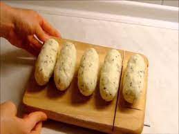 Der äußerst geringe fettanteil macht den käse vor allem für figurbewusste zum absoluten favoriten. Harzer Kase Selber Machen Youtube