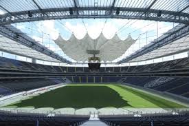 The stadium lies close to where the a3 and a5 motorways intersect. Bauwelt Guter Stoff