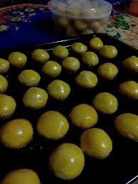 Panggang di oven yang telah dipanaskan + 20 menit sebelumnya selama + 20 menit atau 3/4 matang. Langsungenak Akhirnya Berani Juga Nyobain Bikin Nastar Lumayanlah Buat Pemula Ini Nastar Perdanaku Sengaja Pengen Nyoba Bikin Nastar Yang Tanpa Retak Facebook