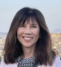 Sheri Bloomberg's Instagram, Twitter & Facebook