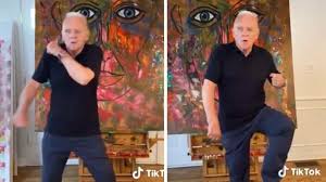 Artist, painter, composer, actor of film, stage, and television @anthonyhopkinscollection www.anthonyhopkins.com. Ser Entoni Hopkins Prodolzhaet Zavoevyvat Tiktok Mixnews