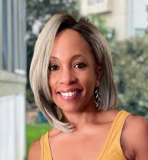 Kim Greer's Instagram, Twitter & Facebook