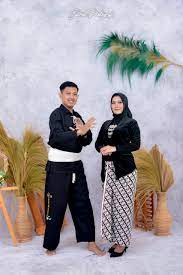 Maybe you would like to learn more about one of these? Foto Prewed Sh Terate 15 Foto Prewedding Sakral Dengan Pakaian Adat Indonesia Maybe You Would Like To Learn More About One Of These