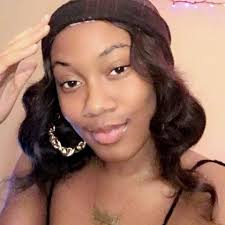 Sugar Babies That Love Beach Dates With Sugar Daddy