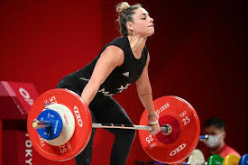 Loa dika toua of papua new guinea was the first athlete to step on stage when women's weightlifting made its debut at the 2000 sydney games. 2dfmm I8twhjmm