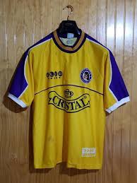 They currently play at the third tier of the chilean league system, the segunda división. Deportes Concepcion Fora Camisa De Futebol 2001 Sponsored By Cristal