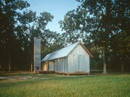 The dogtrot house was made popular in the 19th and early 20th century throughout the southeast. The Zachary House Stephen Atkinson Architecture Archdaily