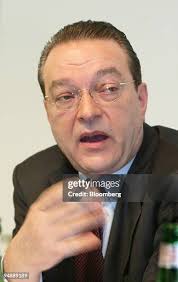 323 Peter Oswald Stock Photos, High-Res Pictures, and Images