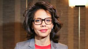 Audrey pulvar n'a pas apprecie que gerald darmanin, ministre de l'interieur, se tienne aux cotes des policiers devant l'assemblee nationale mercredi. Marc Pulvar Qui Est Le Pere D Audrey Pulvar Accuse De Pedocriminalite Par Des Membres De Sa Famille Femme Actuelle Le Mag