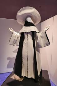 Roger and anita are compelled to adopt all of the dalmatians that cruella and her gang stole and thus brings the total to 101 dalmatians. Hollywood Movie Costumes And Props Glenn Close S Screen Worn Cruella De Vil Costumes From 101 And 102 Dalmatians On Display