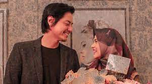 Selain itu ia juga berbagi cerita tentang roger danuarta dan cut meyriska disebut jadi orang tua yang fashionable. Disindir Agar Rajin Makeup Demi Roger Danuarta Tak Direbut Orang Begini Reaksi Cut Meyriska