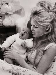 A fashionista of her time who became a legend. Fotostrecke Ein Leben In Bildern Brigitte Bardot Brigitte De