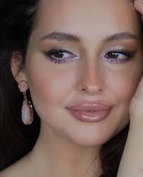 Patricia Oka's Instagram, Twitter & Facebook