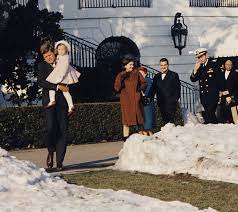 There is more than one caroline bouvier kennedy is an american author and attorney. Jacqueline Jackie Kennedy Die Konigin Amerikas Geschichte Wissen
