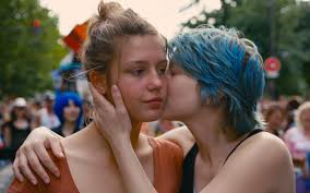 À de nombreux égards en effet, on peut penser que le neuvième art se rapproche du cinéma. Juge Trop Ose Le Film La Vie D Adele D Abdellatif Kechiche Interdit De Diffusion En France Femmesdumaroc