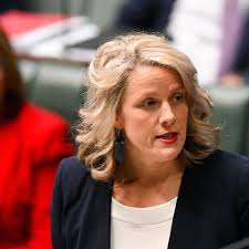 O'Neil says migration system 'broken'