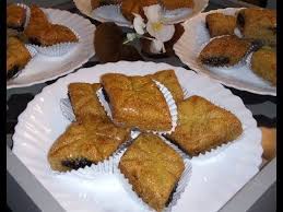 Makrout Au Four Avec Etapes Pour Les Reussir Baked Makrout Recipe Youtube Gateau Arabe Facile Recette Dessert Makrout