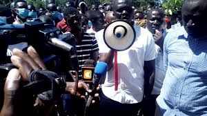The speaker in a meeting with the student leaders who presented a petition on the continued strikes by lecturers. Maseno Breaking News Lecturers Strike Live Youtube