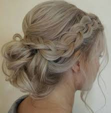 Cute Updo For Beach Wedding Updos Bridal Makeup Beach Hair Styles Hairstyle Wedding Hair And Makeup