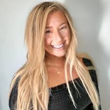 Alexandra Pash's Instagram, Twitter & Facebook