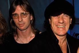 AC/DC's Johnson, Rudd Reportedly Photographed at Recording Studio