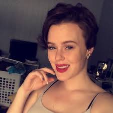 Josie Goodman's Instagram, Twitter & Facebook