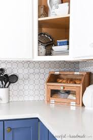 Diy Bread Box In The Corner Of A Kitchen Counter Diy Kitchen Kitchenideas Breadbox Woodworking Diy Kitchen Kitchen Remodel Kitchen Furniture