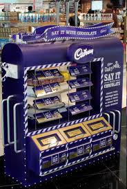 Modelez Wtr Cadbury Dubai Duty Free Cadbury Tablet Tr Exclusive Activation Retail Store Design Cardboard Display Cool Retail