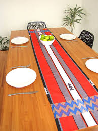 Browse a unique selection of table runners and other linens here at pier 1. 15 Table Runner Designs For Your Dining Table Home Design Lover