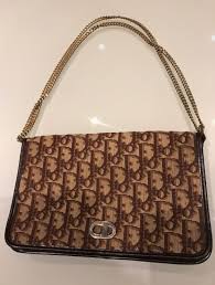 Sac Dior Vintage En 2020 Vetement De Luxe Sac Accessoires Sac lady dior en agneau cannage noir, bandoulière. www pinterest ph