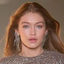 PFW Fall 2017 Isabel Marant Runway Makeup and Hair Trends