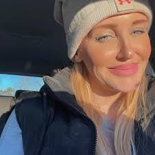 Hi, looking for recommendations for a local carpenter, plasterer and  electrician (or people who can outsource/do all 3) to quote for a media  wall with a brick slip fireplace please ☺️ No