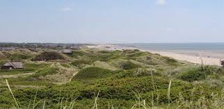 Hvide sande in westjütland befindet sich ein charmantes fischerstädtchen namens hvide sande, wo frisch gefangener fisch und andere meeresschätze direkt am kai gekauft werden können. Beliebte Regionen Danemarks