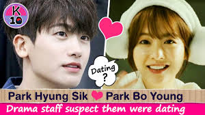 article 202805 | news naver park bo young will reportedly be ending her hiatus and making her drama comeback in a new destruction themed drama. Drama Staff Suspect Park Bo Young And Park Hyung Sik Were Dating Youtube